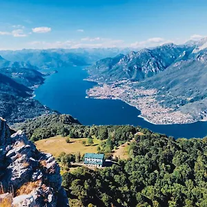 Casa R&e , Valbrona Italië