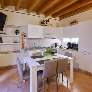 Cav Motteno , Mandello del Lario Italië