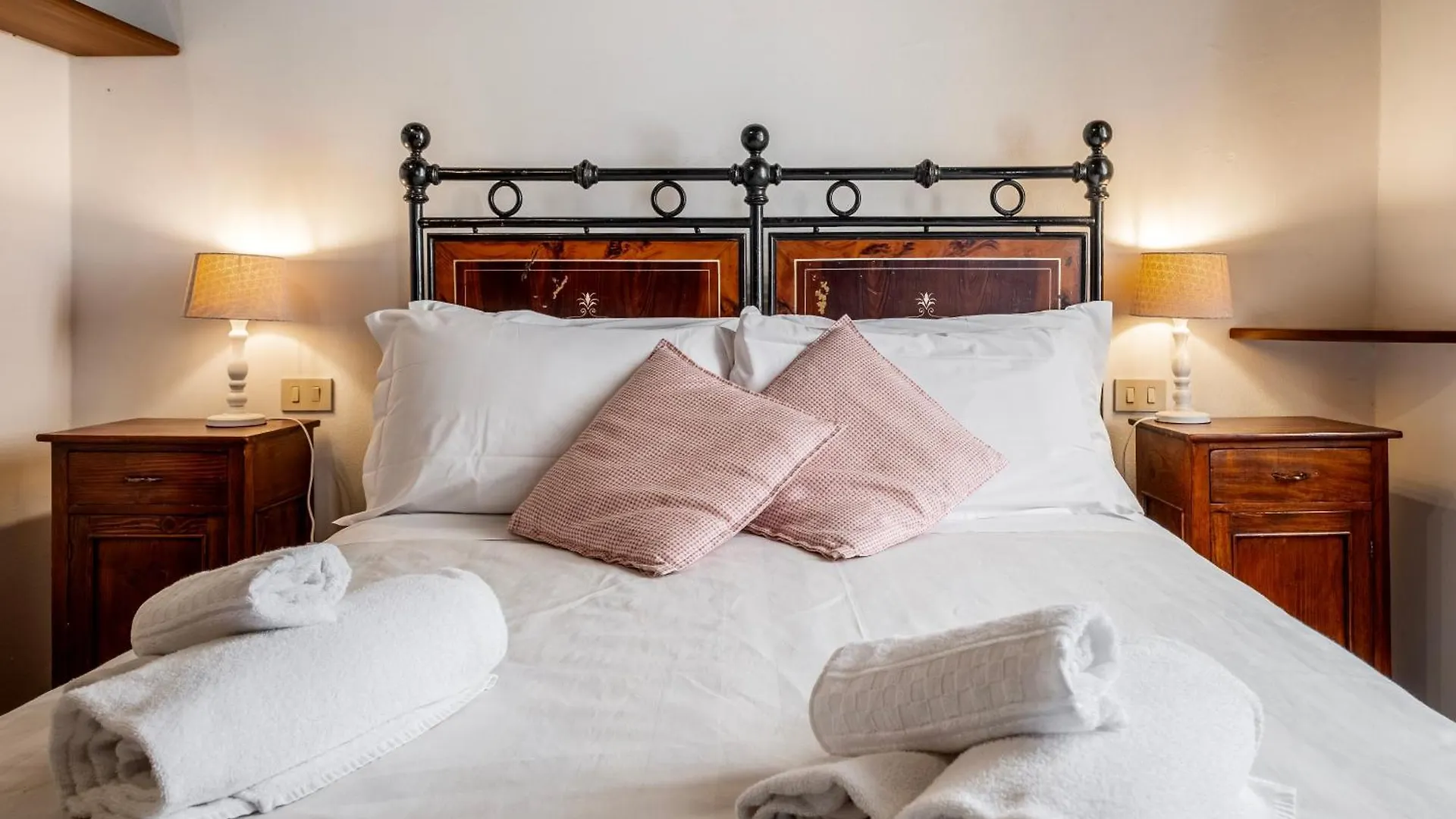 Lantgård Agriturismo Borgo Sant'Ercolano Ciggiano